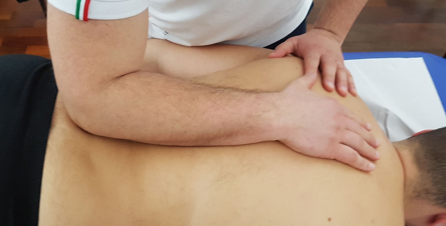 corso massaggio miofasciale trattamento fascia adhara